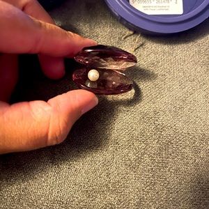 Pearl in shell Swarovski Figurine RARE!